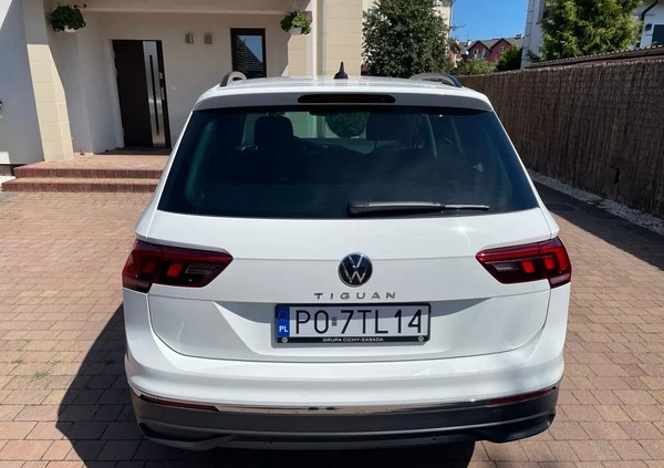 Volkswagen Tiguan cena 125999 przebieg: 19000, rok produkcji 2021 z Konin małe 137